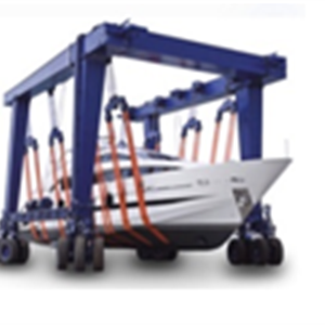 Rubber tire crane
